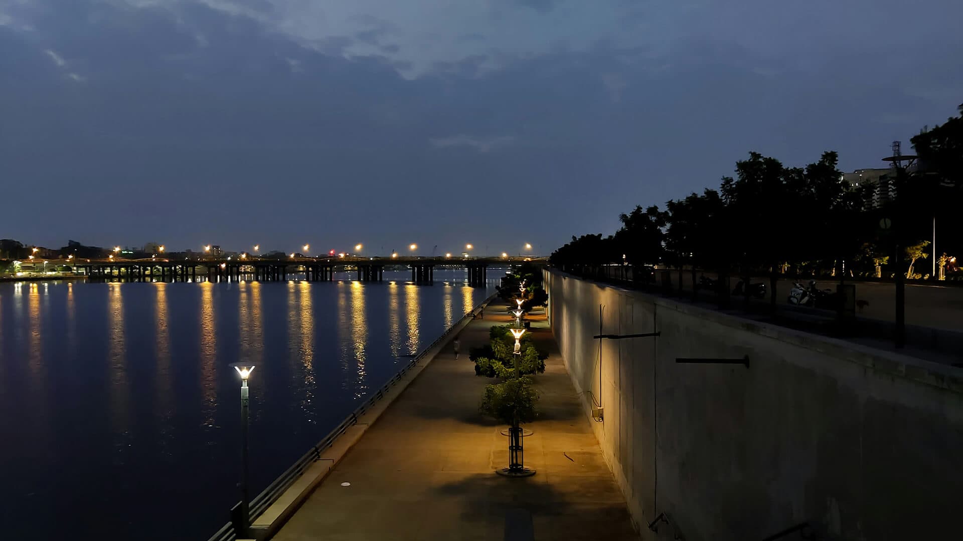 Calgary to Ahmedabad